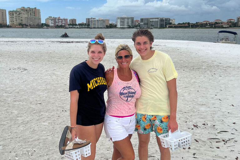 Shelling private boat charter on Marco Island