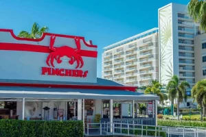 Pinchers Crab Shack on Marco Island