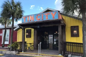 Tin City shops in Naples